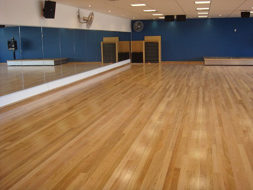 舞蹈室專(zhuān)用地板,舞臺(tái)運(yùn)動(dòng)木地板,舞臺(tái)地板廠家,舞臺(tái)體育地板